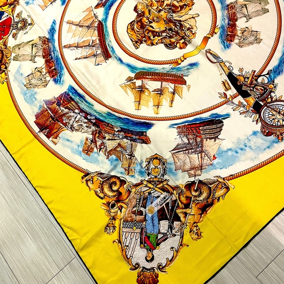 Glamor scarf - Picture 3 of 4